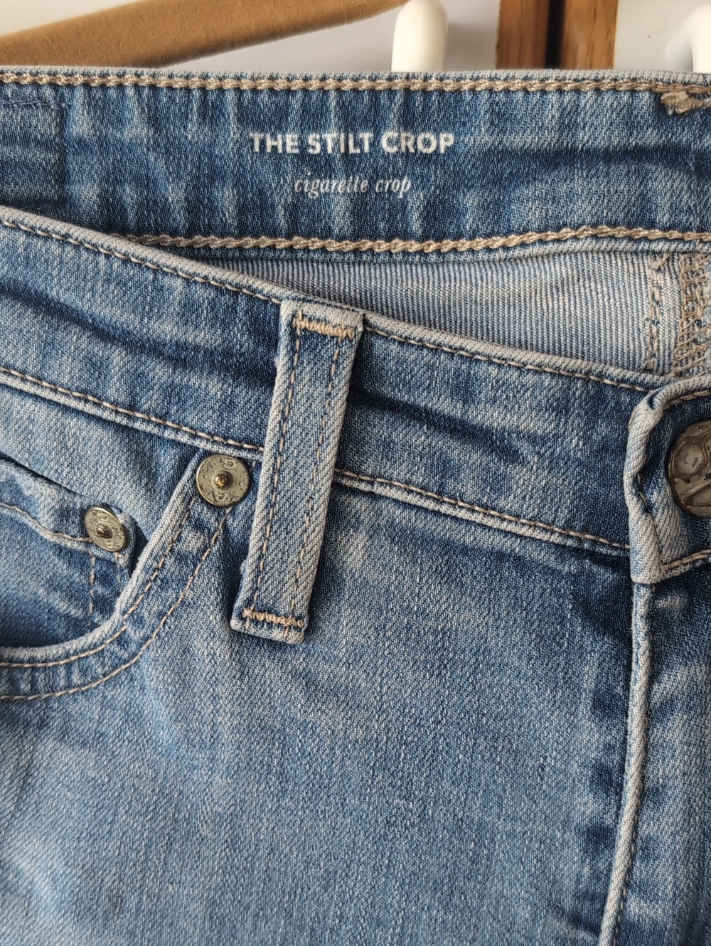 AG Jeans The Stilt Crop 27 21 Year Breathless Fade - Picture 5 of 12